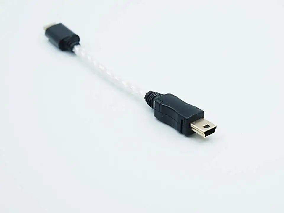 Посеребренный кабель с разъемами типа C и Mini USB |