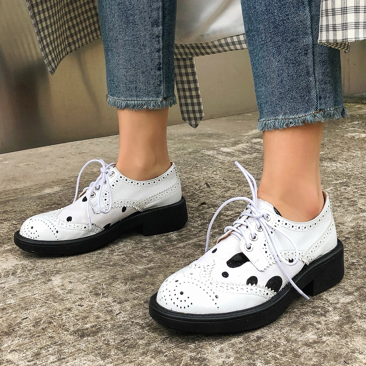 

Chunky low Heels Shoes For women Genuine Leather lace up Women Shoes 2021 Summer flats Shoes Woman large size 34-43