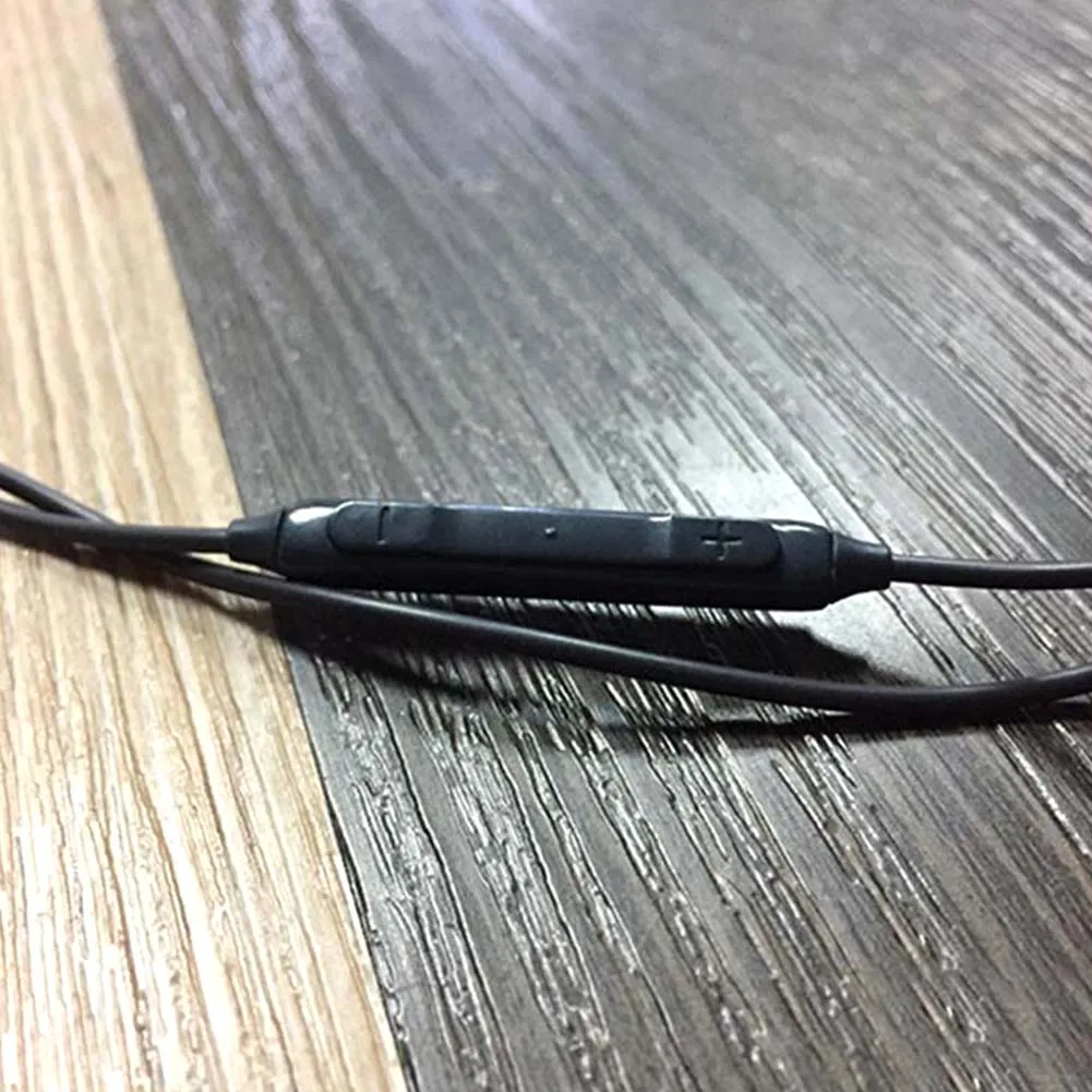 Classic Earphone with Microphone wheat bass Good Sound Wired Earpiece 3.5mm Audio Headpiece for Samsung S8+ s8plus #0102 | Электроника