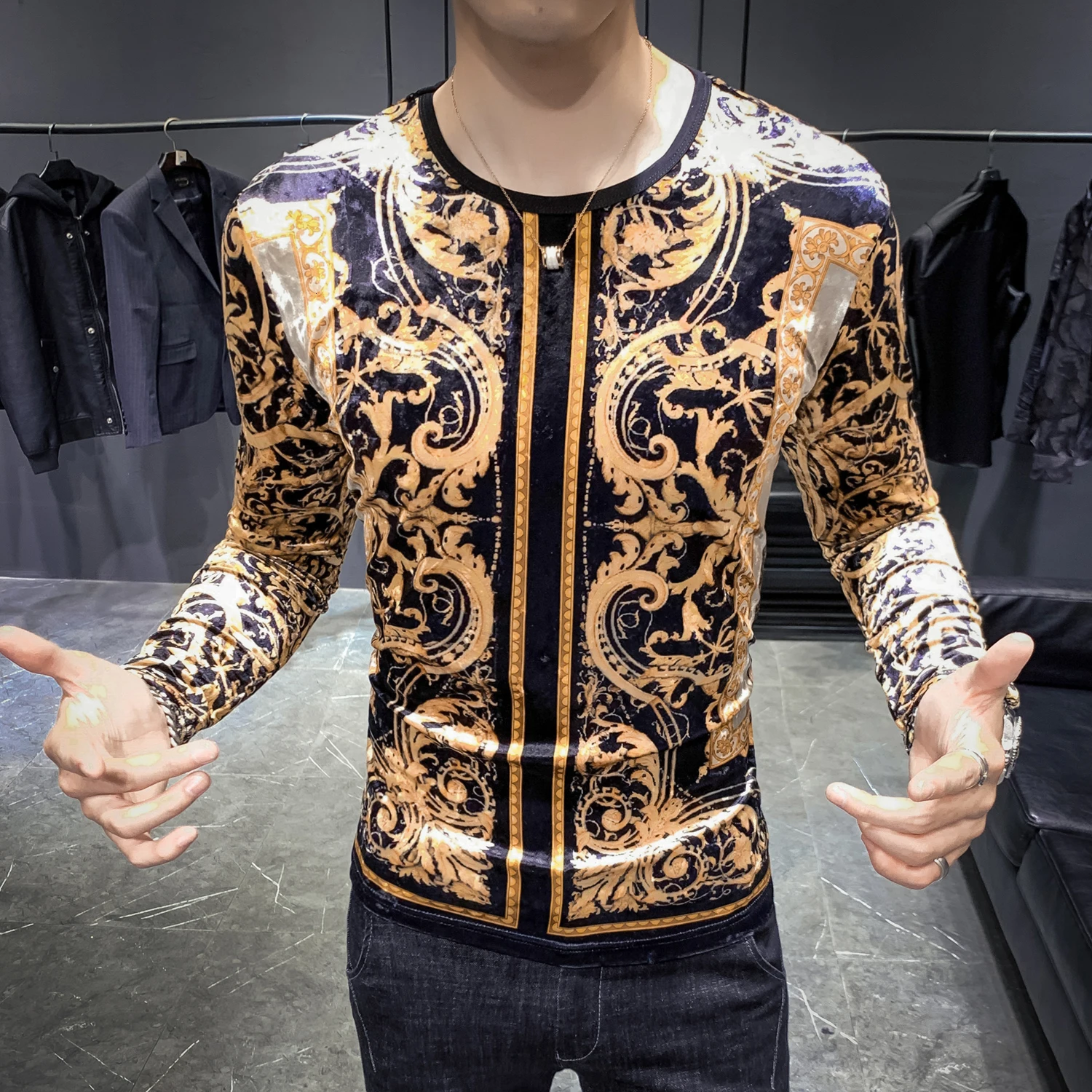 Футболка мужская приталенная с длинным рукавом уличная одежда бархатная