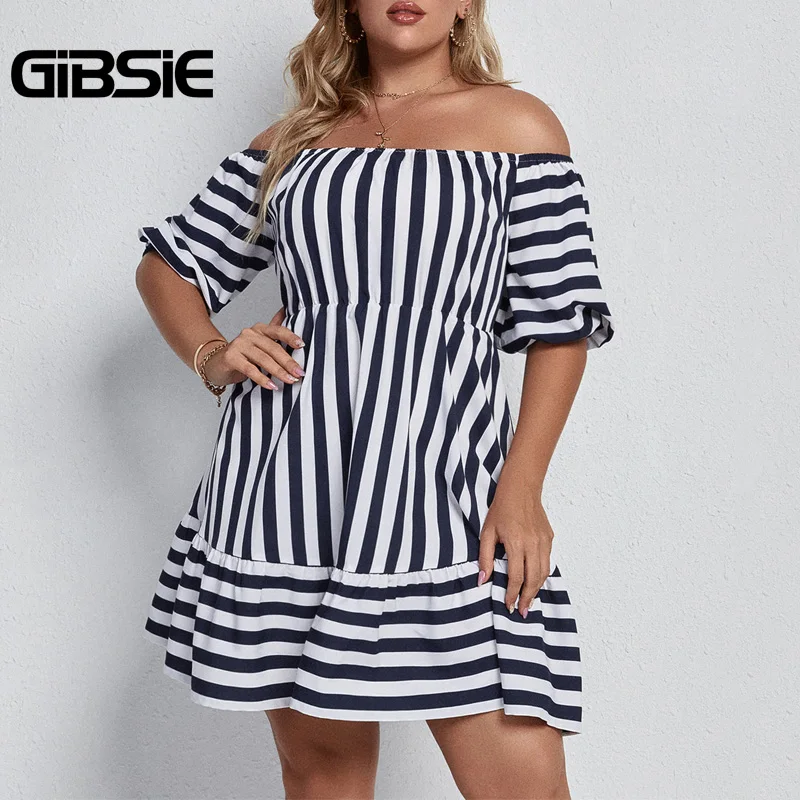 

Женское платье в полоску, с открытыми плечами и оборками на подоле, большие размеры