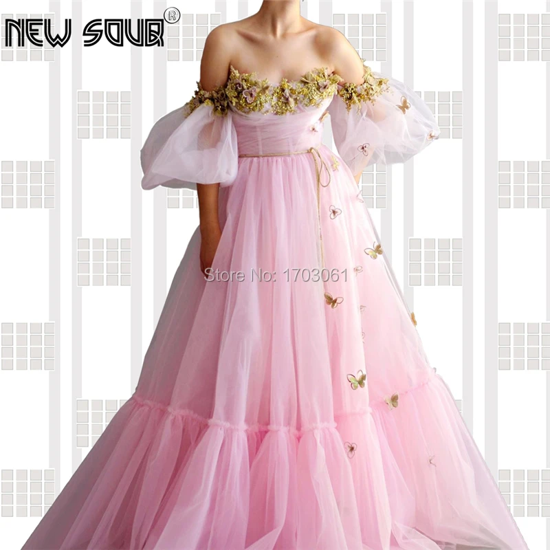 Женское вечернее платье с вышивкой длинное розовое открытыми плечами украшенное