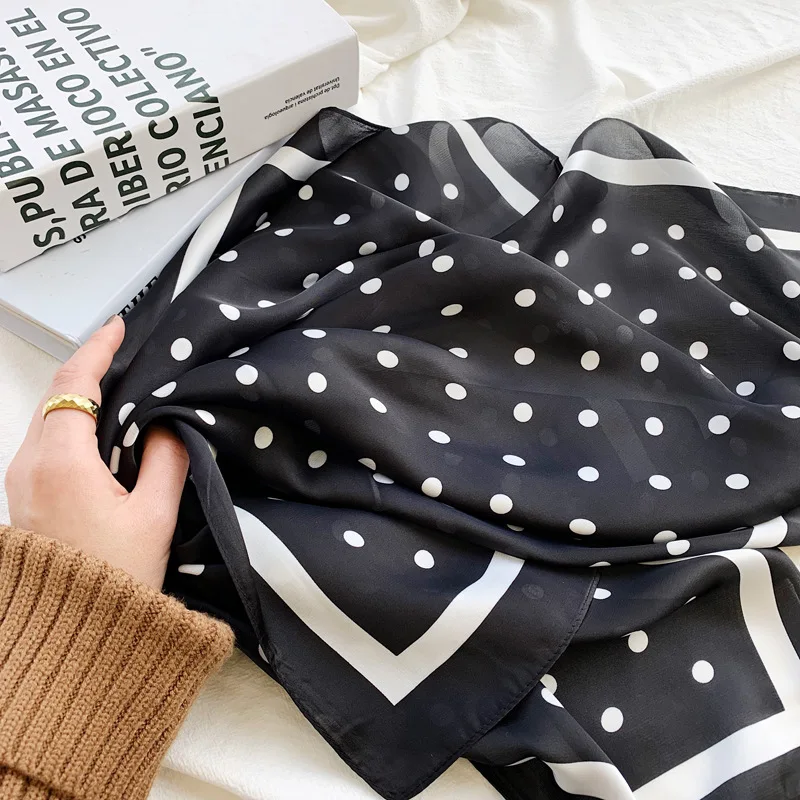 

Fashion Print Scarf Women 2021 New Hijab dot Square Silk Scarves Neckerchief Soft Bandana Female Neck Scarves Winter Shawl