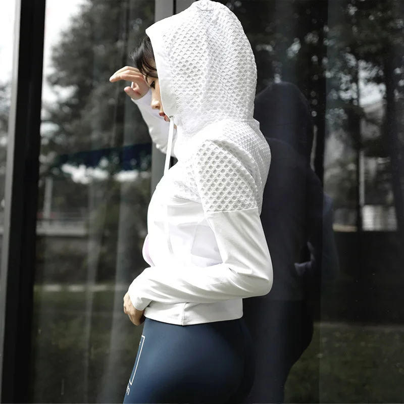 

Yoga Mesh Clothing New Women's Sports Casual Fitness Top with Hooded Sweater Trend Zip Up Sweatshirt Workout Fitted Sweat Jacket