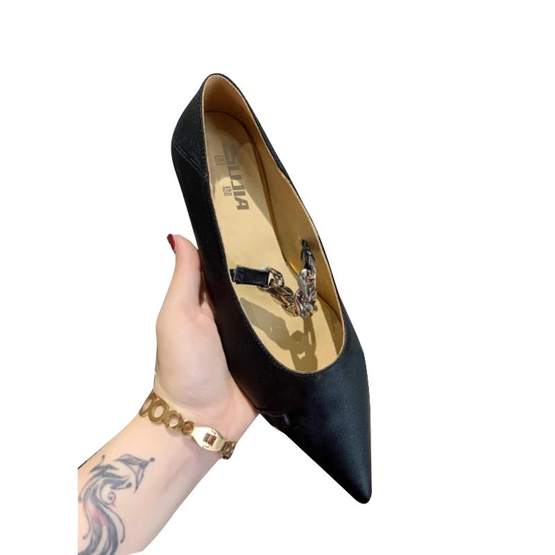 

2021new women Chain slippers Flip-flops Women Wear Slipper Beach Diamond Flip-flops Fashion Beach Shoes Summer Slipper