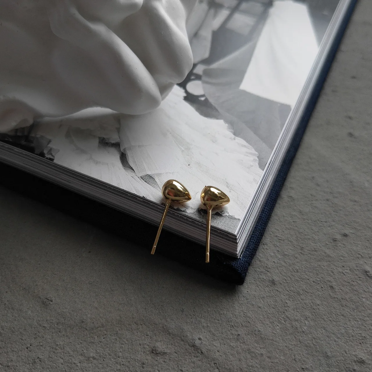 

BUDROVKY 925 Sterling Silver Ear Stud Golden Ear Pendant Ear Stud Earrings for Women