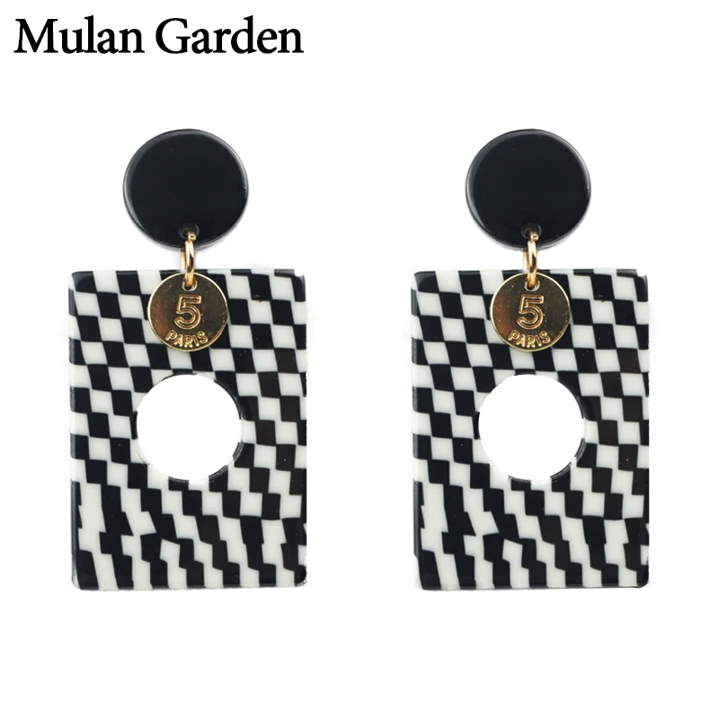 

M&G Clear Resin Acetic Acid Earrings for Women Acrylic Earrings New Classic Zebra Print Leopard Statement Dangle Fashion Jewelry