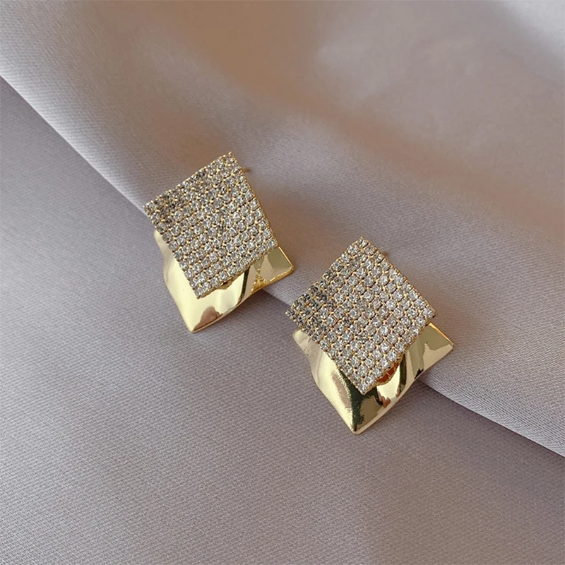 

XIYANIKE Gold Color Square Rhinestone Stud Earrings Trendy Geometric Alloy Accessories 2021 New For Women Fashion Party Jewelry