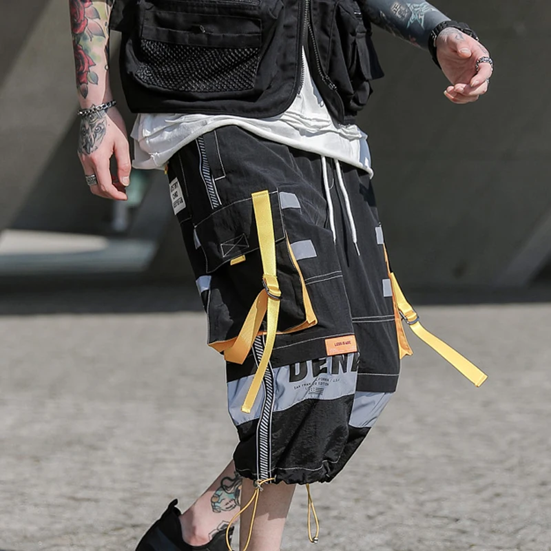 

New Arrival Multi Pocket Hip Hop Shorts Men Ribbon Elastic Waist Shorts Harajuku Streetwear Mens Cargo Short Pants Male