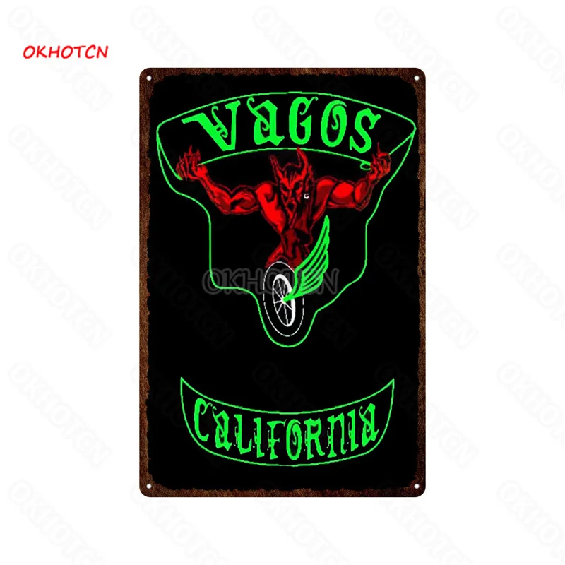 

Young and Dangerous Tin Painting American Style Trend Popular Skull Painting Rust Frame Retro Restaurant Decoration