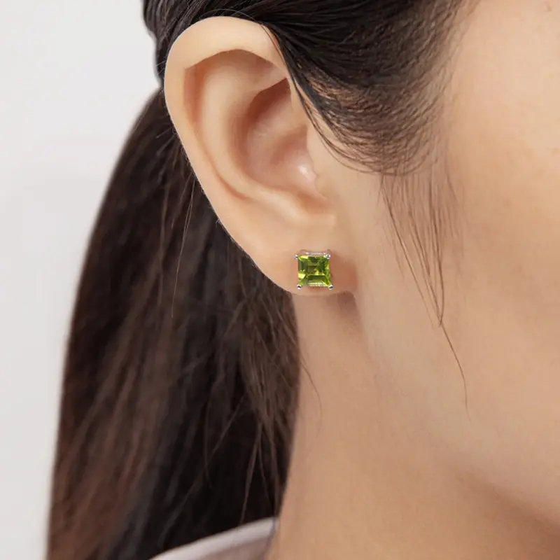 

Jazaz 100% 925 Sterling Silver Square Peridot Stud Earrings Women Engagement Wedding Anniversary Party Fine Jewely Gifts B0802