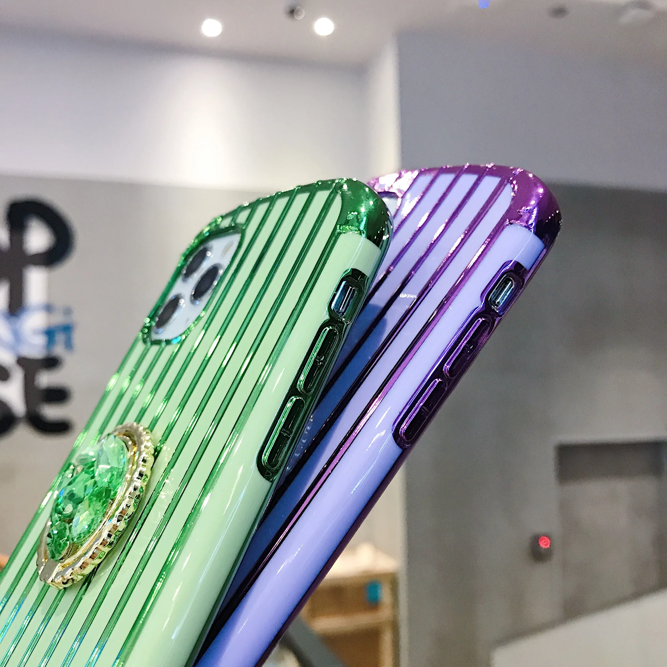 

Plated case with ring Gemstone for iPhone 11 / 11pro / 11promax / 12 / 12pro / 12promax / 12mini / X / XS / xsmax / XR