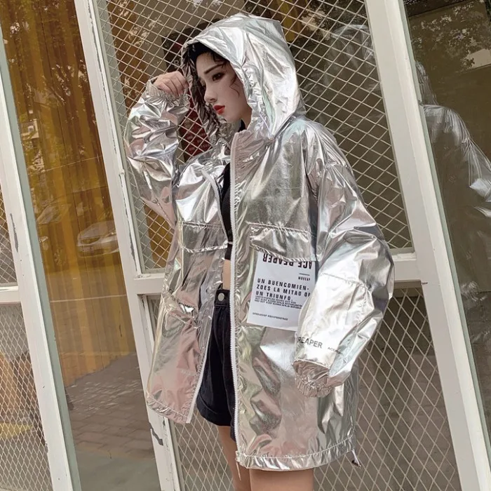Harajuku Женская красочная Повседневная куртка летняя Блестящая Глянцевая куртка с капюшоном Солнцезащитная верхняя одежда серебристо-белый розовый верхняя одежда плюс размер Femme