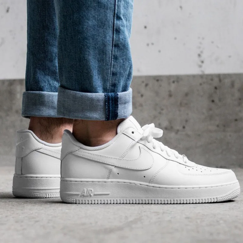 

Nike Men's Air Force 1 Basketball Shoes, Retro Sports Running Shoes, Black & White, AIR FORCE 1 07, UPTOWN Mid '07