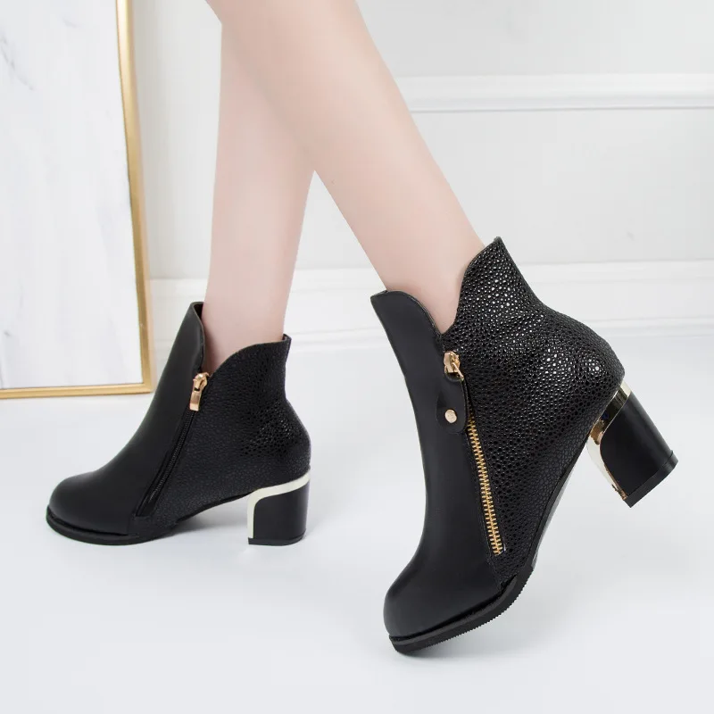 

Solid Leather Boots Woman Zipper Martin Boots Winter Short Ankle Booties Pointed Toe Thick High Heels Chelsea Botas Snow Shoes