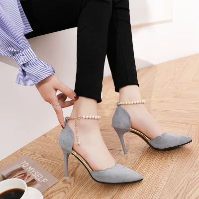 Новинка осени 2019 туфли на шпильке с острым носком и пряжкой пикантные ножные