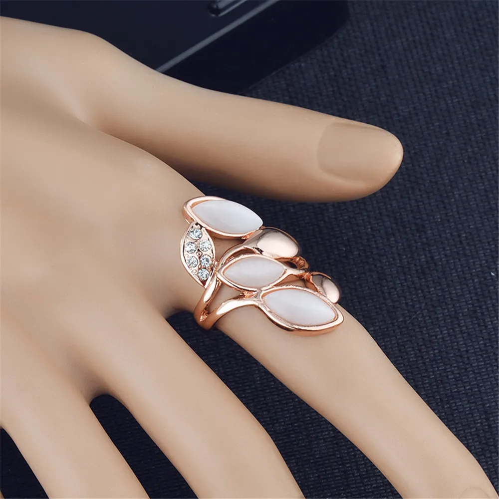 Великолепные листья опал кольца винтажные инкрустированные оболочки зеленое