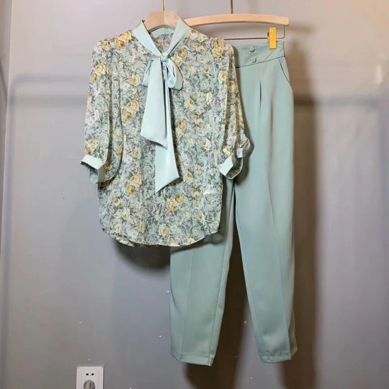 

High Quality Women's Set 2020 Summer Work Suit Ladies Bow Collar Floral Print Tops Shirt+Calf Length Pants & Capris Sets 2pc