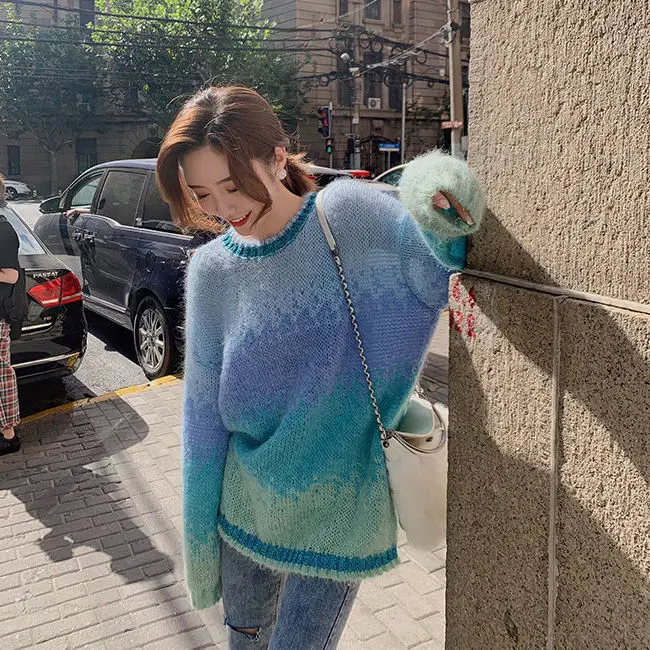 

Women 2021 Autumn Winter Fashion O-neck Knitted Tops Female Soft Gradient Sweater Tops Ladies New Loose Warm Pullovers Y362