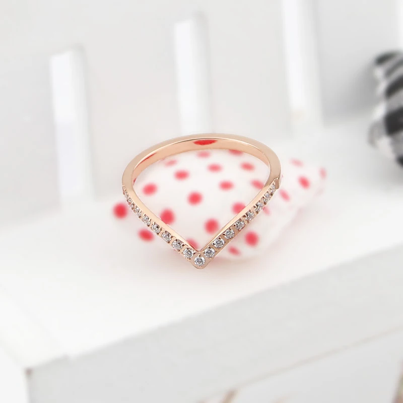Красивый дизайн в Форма ЧПУ инкрустированное Цирконом кольцо для женщин Любовь