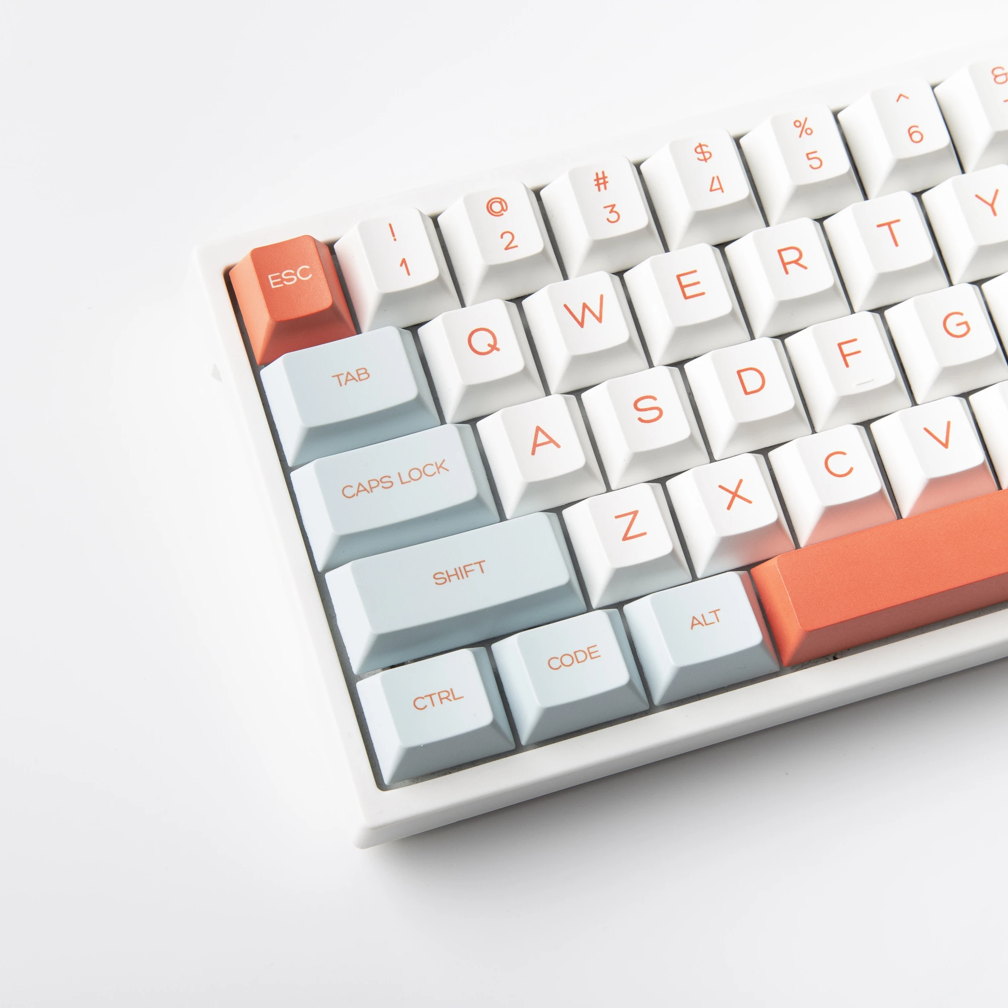 

GMK Salmon PBT Keycap 141 Key Cherry Profile DYE-SUB GMK Keycaps For Mx Switch GMMK Pro Mechanical Keyboard 61 64 84 87 104 Keys