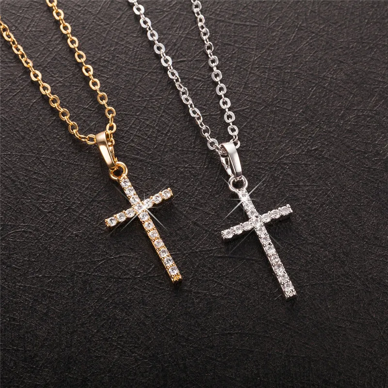 

Fashion Women's Diamond Cross Pendant Rhinestone Jesus Cross Pendant Necklace Jewelry Men's and Women's Necklaces