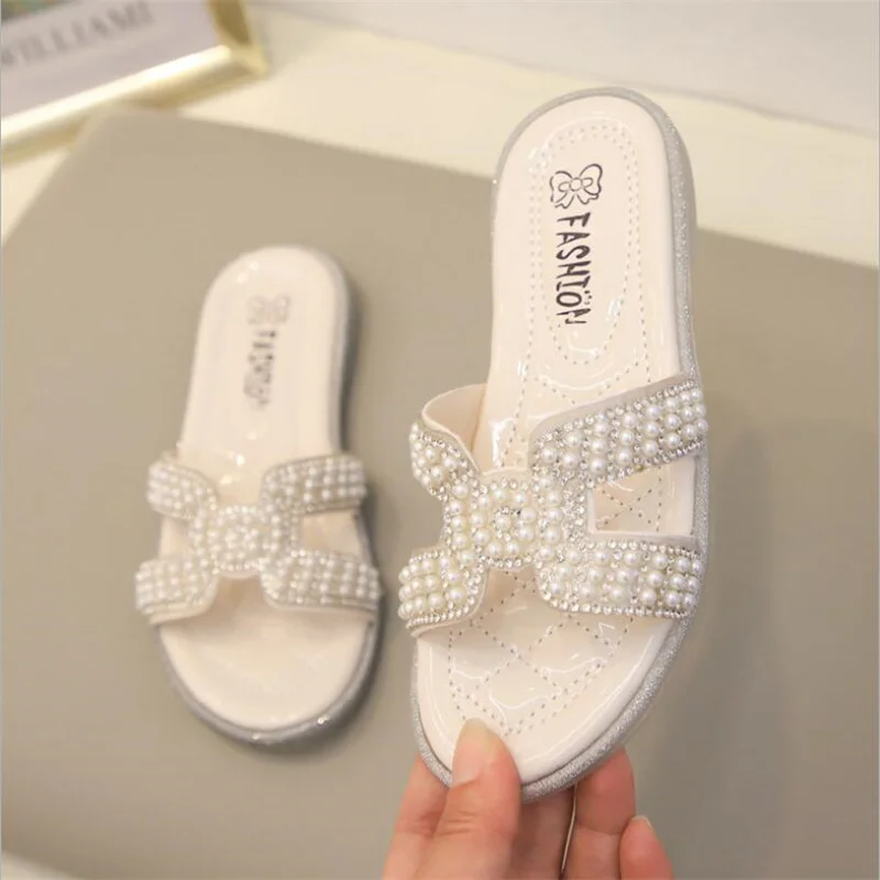 

Girls Slippers Summer Kids Edition Pearl Non-slip Beach Shoes Childrens Soft-soled Bling Princess Sweet Jelly Bottom Sandals