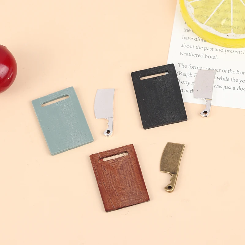 

1 Набор 1:12 миниатюрная разделочная доска для кукольного домика набор кухонных ножей модель аксессуары для кукольного домика украшение для ...