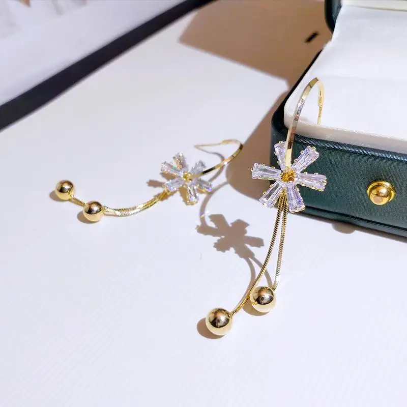 

Sparkling Zircon Flower Metallic Beads Tassel Long Earrings For Women 2021 New Jewelry Delicate Earings Wholesale