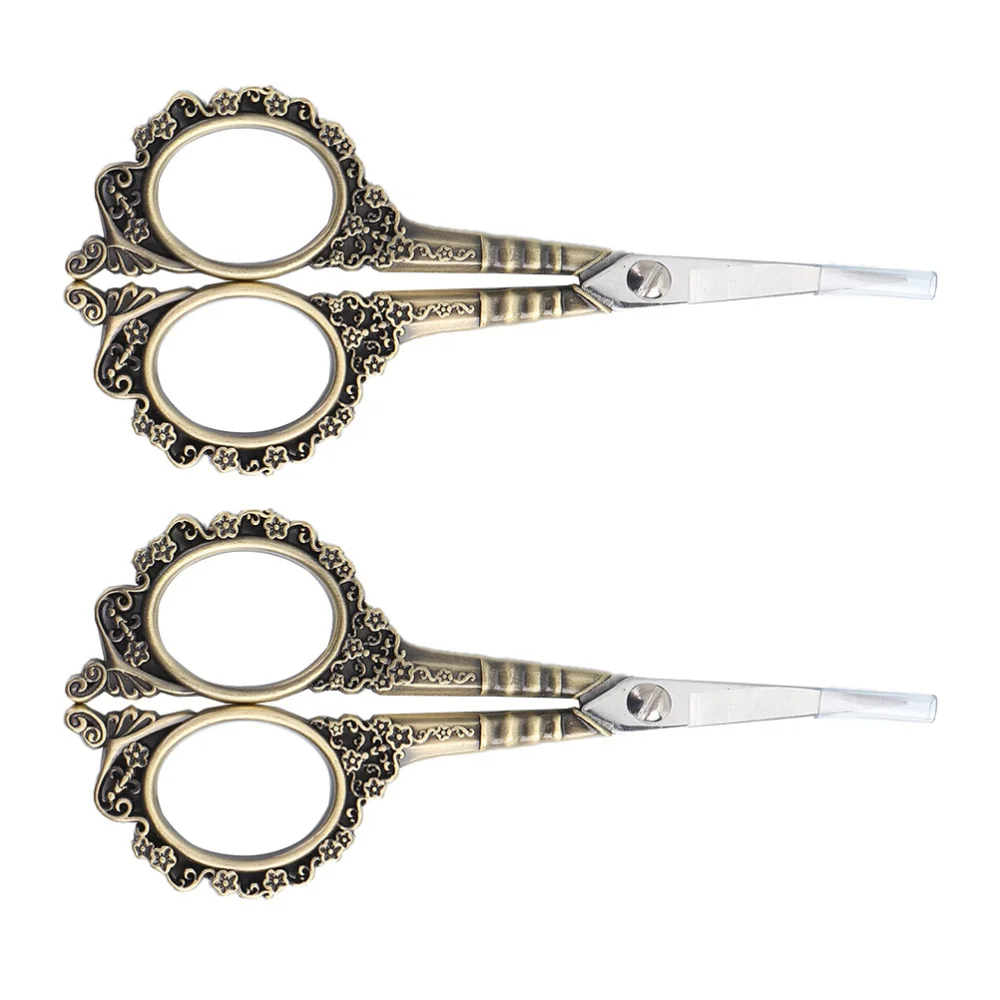

2pcs Elegant Vintage Manicure Pedicure Tools Nail Clippers Nail Trimmers