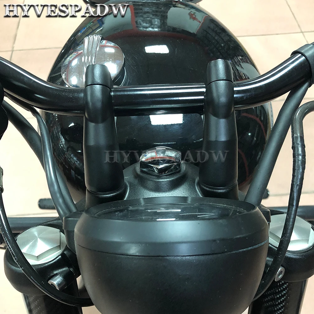 

LC 30 Triumph Bonneville T100 T120 Bobber Black 2016-2019