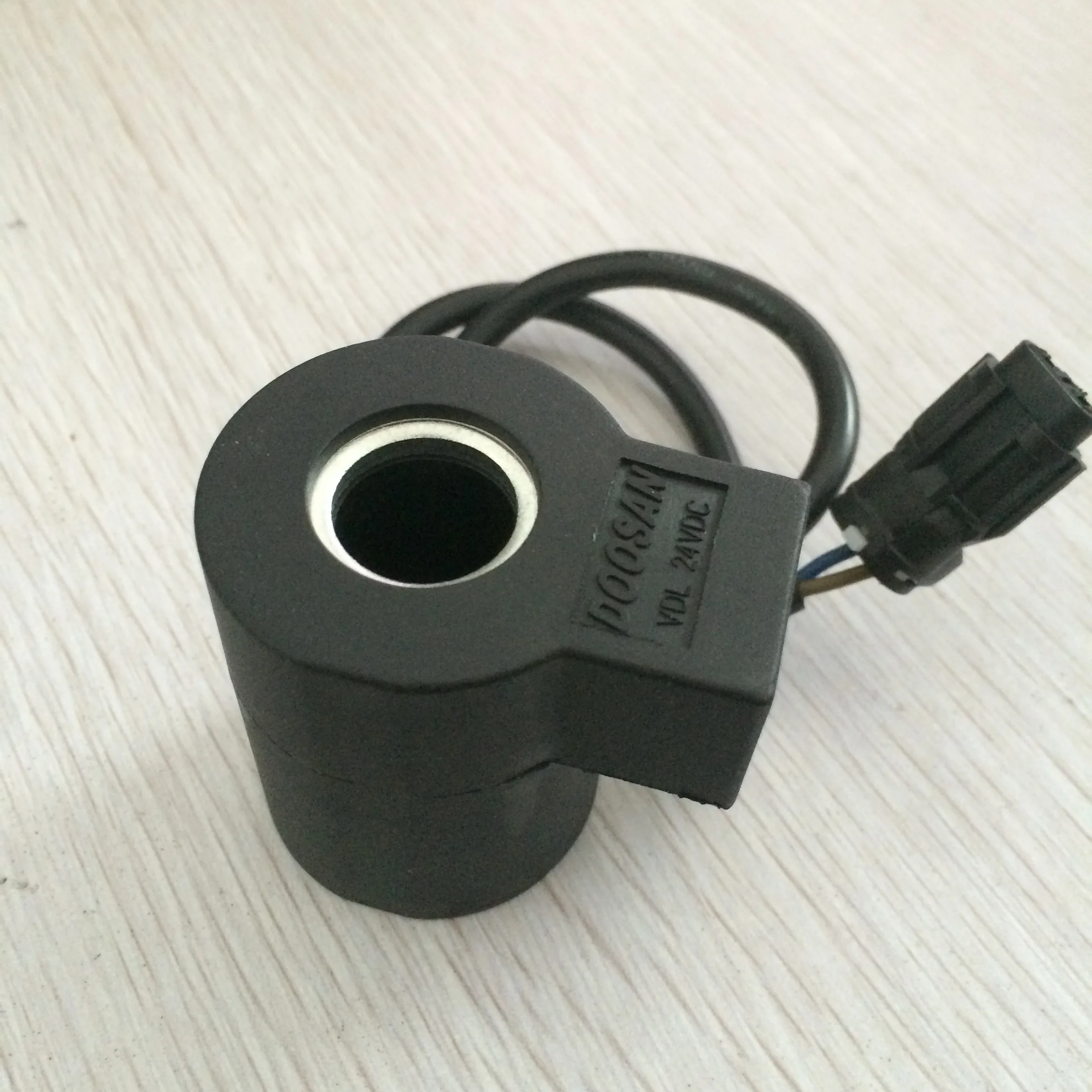 

Южная Корея, Doosan запчасти для экскаваторов DOOSAN, автомобильный редукционный клапан давления, Соленоидный клапан в катушке с внутренним диам...