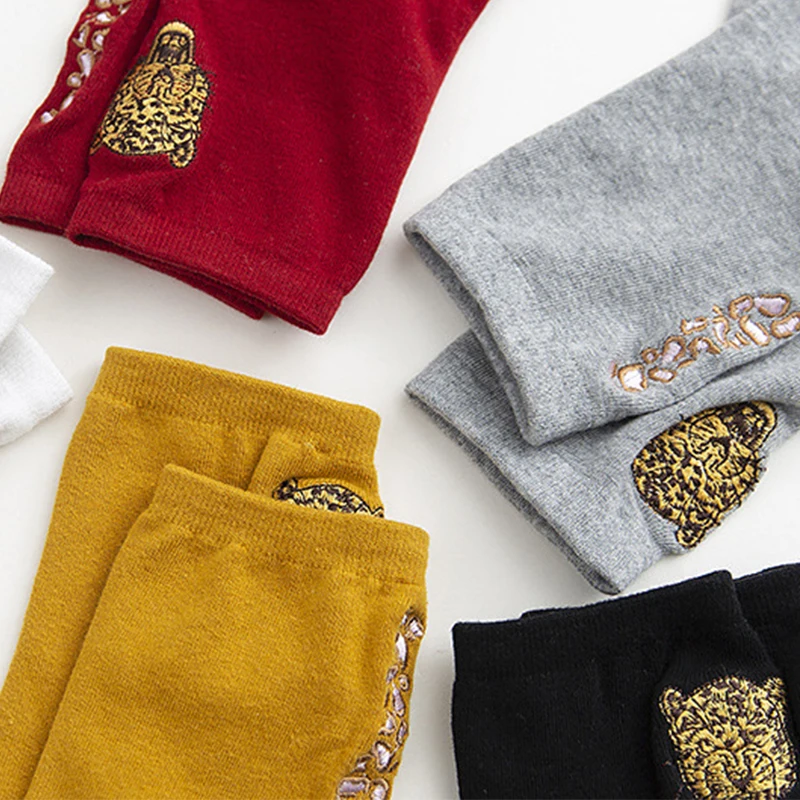 Женские осенние и зимние Новые забавные носки 5 цветов милые женские с