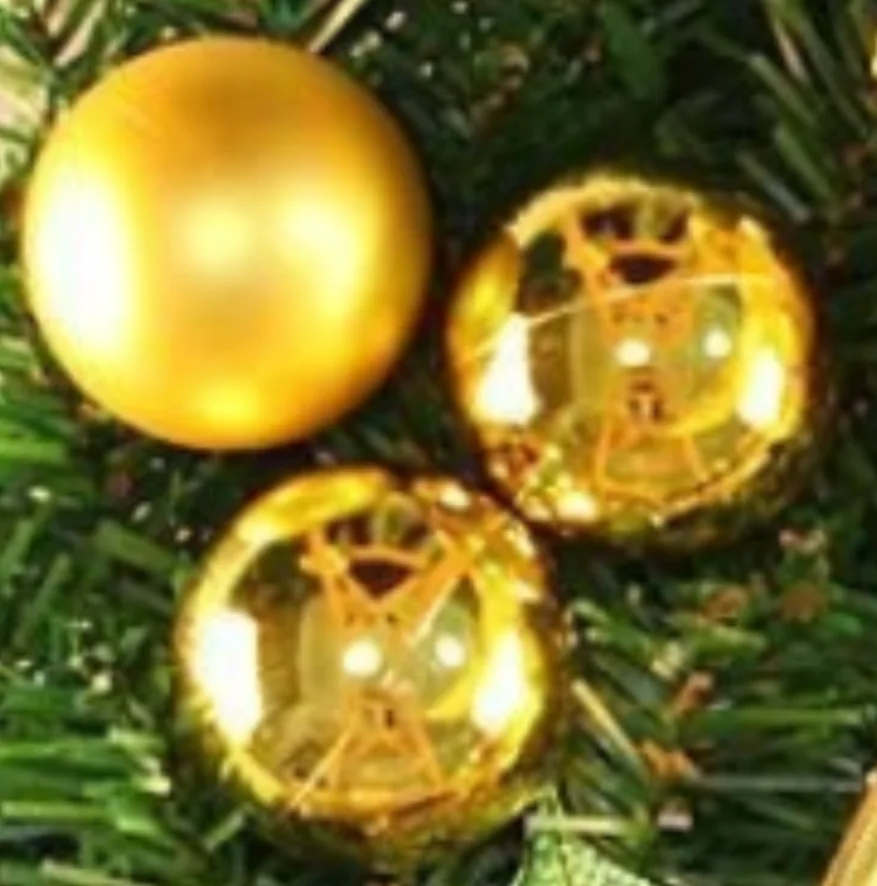 

PheiLa Christmas Garland Lights Fairy Garland Hanging Light Powered By Battery or Plug for Christmas Hanging on the Wall Decor