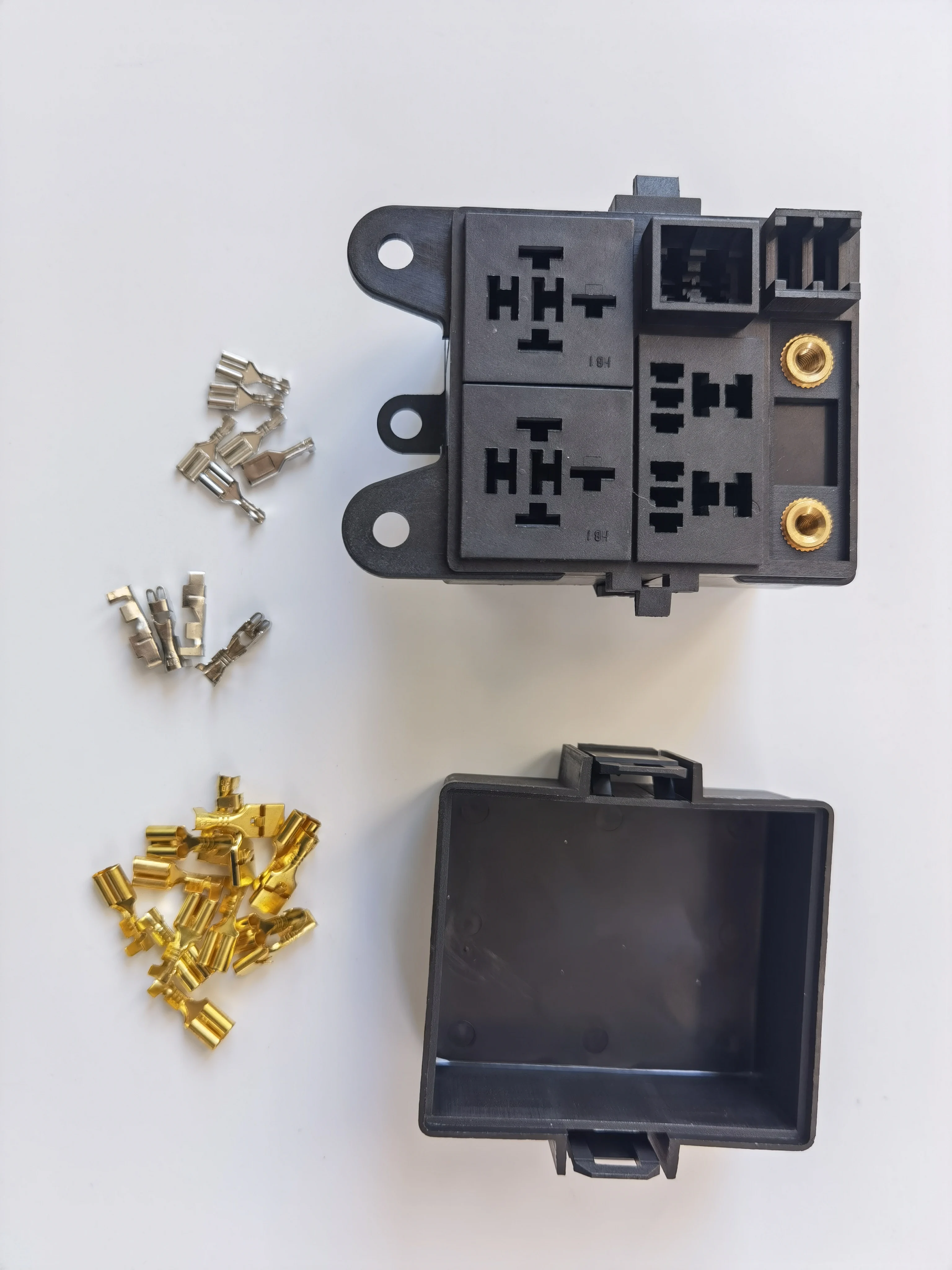 Блок предохранителей для автомобиля 3 + 4 цепи | Автомобили и мотоциклы