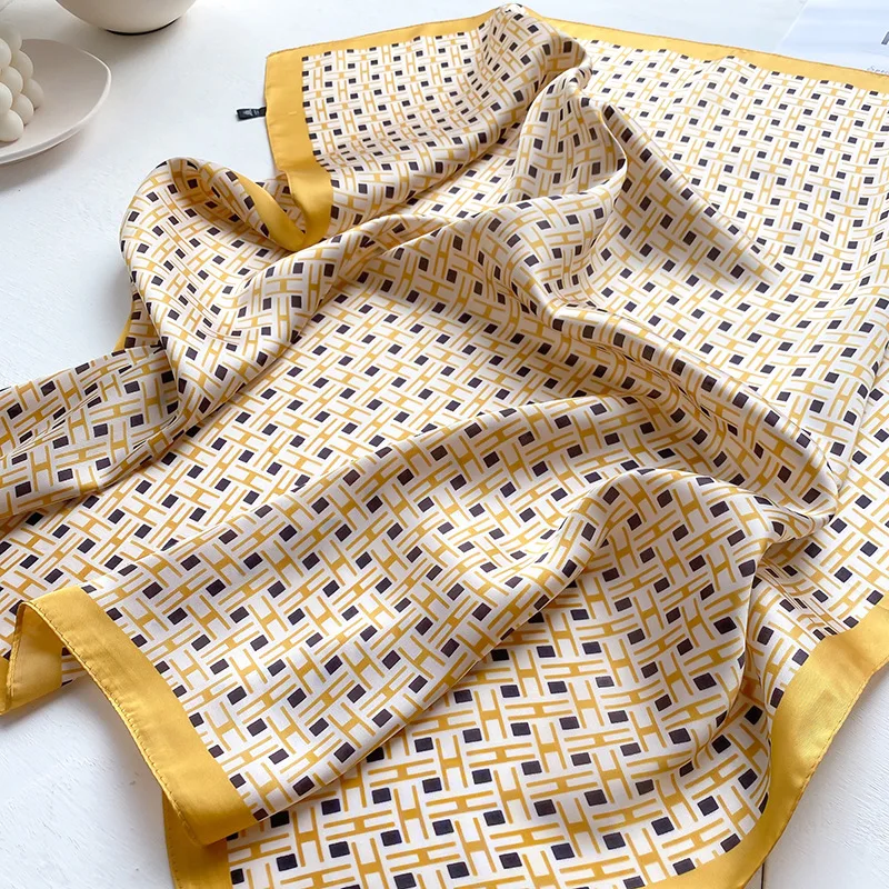 

2021 New Fashion Silk Square Scarf For Women 70*70cm Neck Hair Tie Band Bag Warp Soft Neckerchief Hijab Headscarf Female Foulard