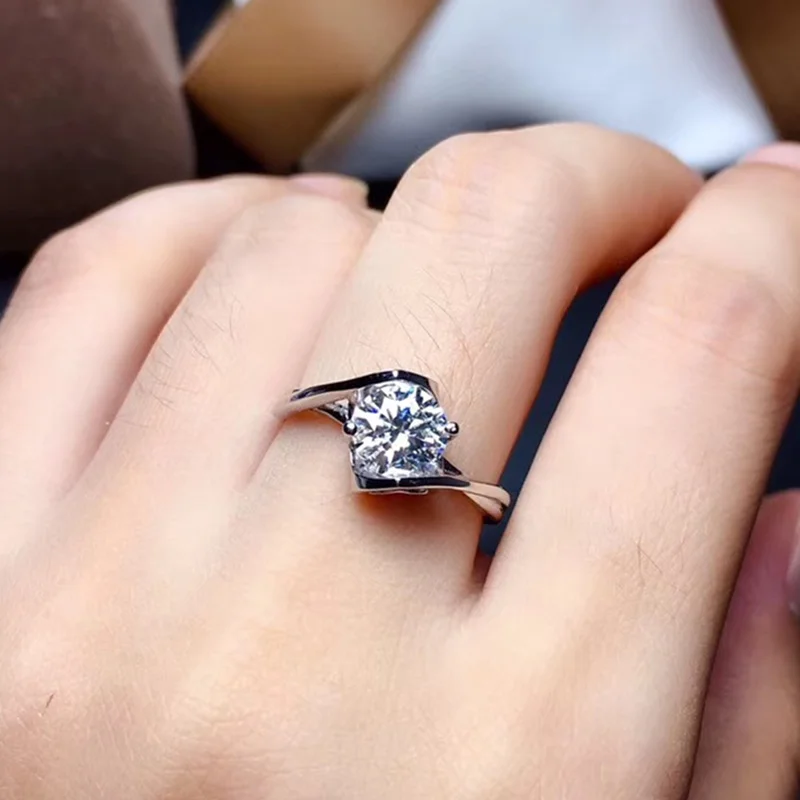 Женское серебряное кольцо с муассанитом сердцем 1 карат 6 5 мм из серебра 925 пробы |