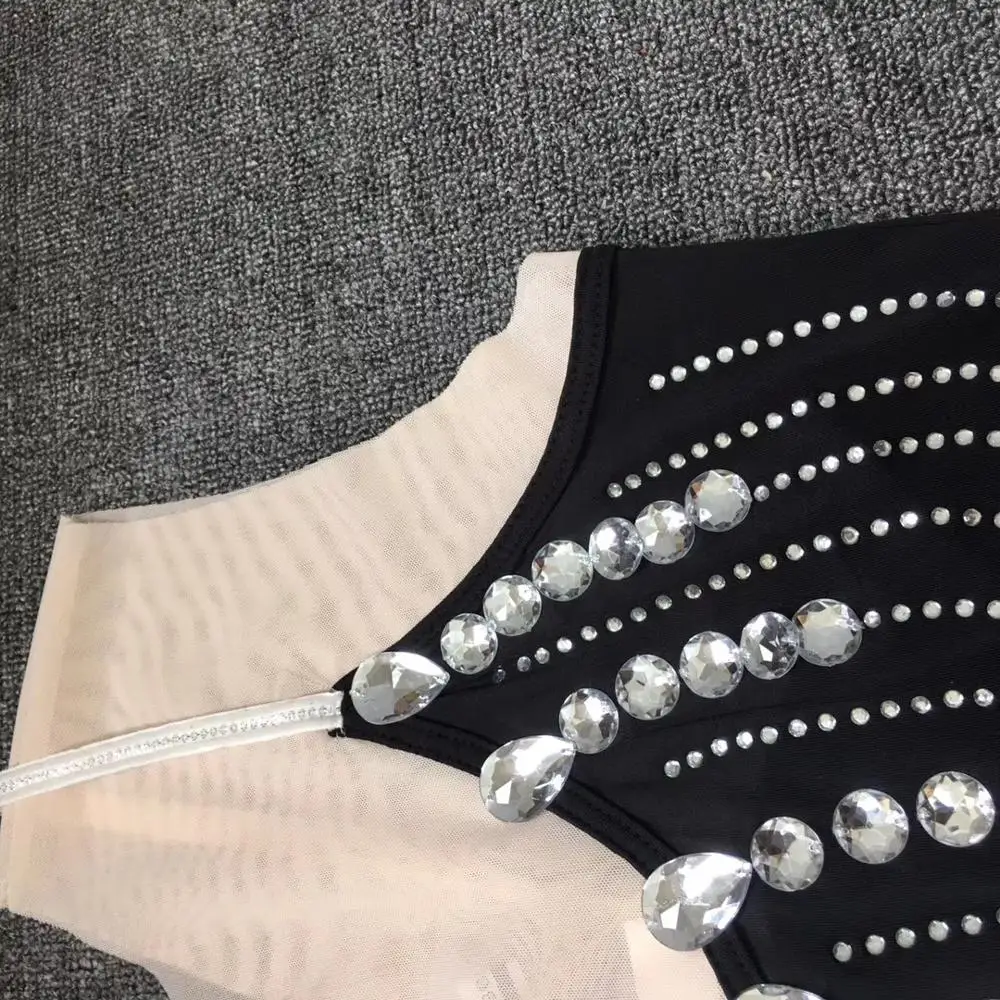 

Sexy crystal night club ladies dresses elegant ladies knee -length every party feather dresses African dresses for women