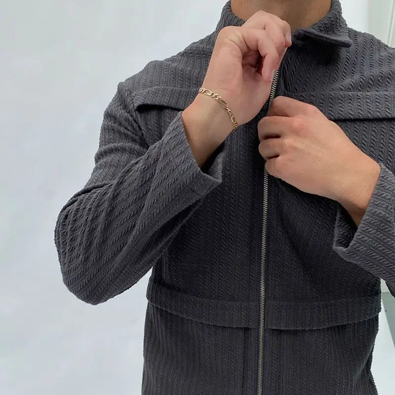 

Coats & Jackets