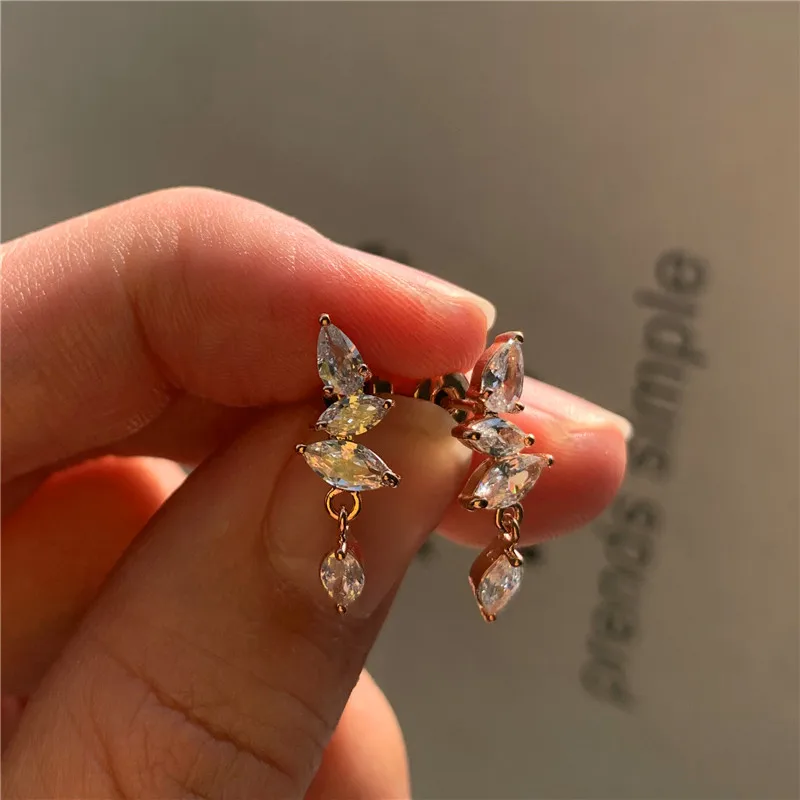 

Vintage Female White Crystal Drop Earrings Rose Gold Silver Color Dangle Earrings For Women Charm Bridal Leaf Wedding Earrings