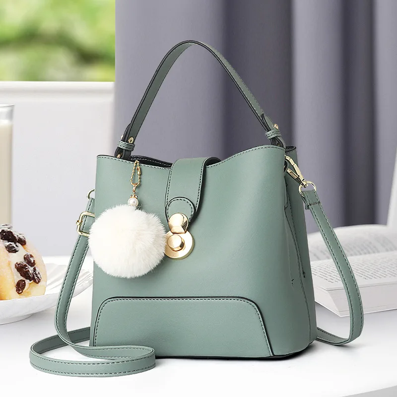 

Autumn / winter 2020 new small bag women's bag versatile bucket bag cute fashion One Shoulder Messenger Bag
