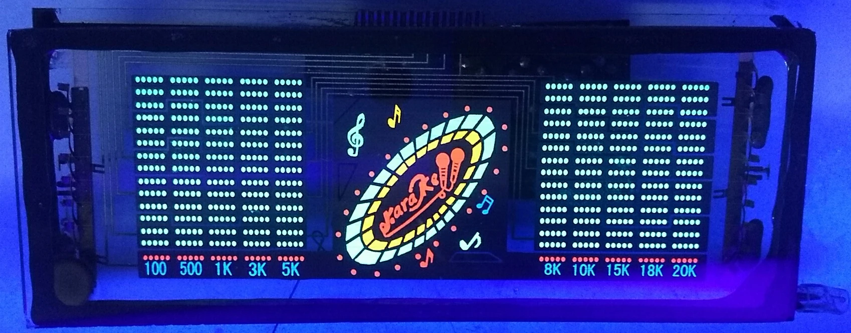 

VFD-экран 7820
