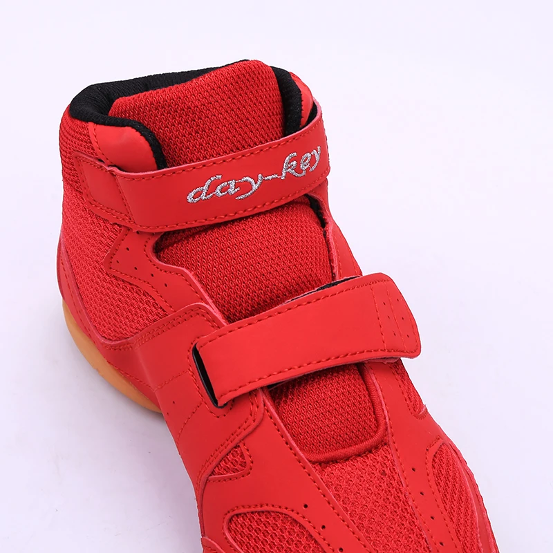 

Wrestling Shoes Professional Kids Boxing Boots Breathable Unisex Training Sport Sneakers Children Fighting Boots Boxer Shoes