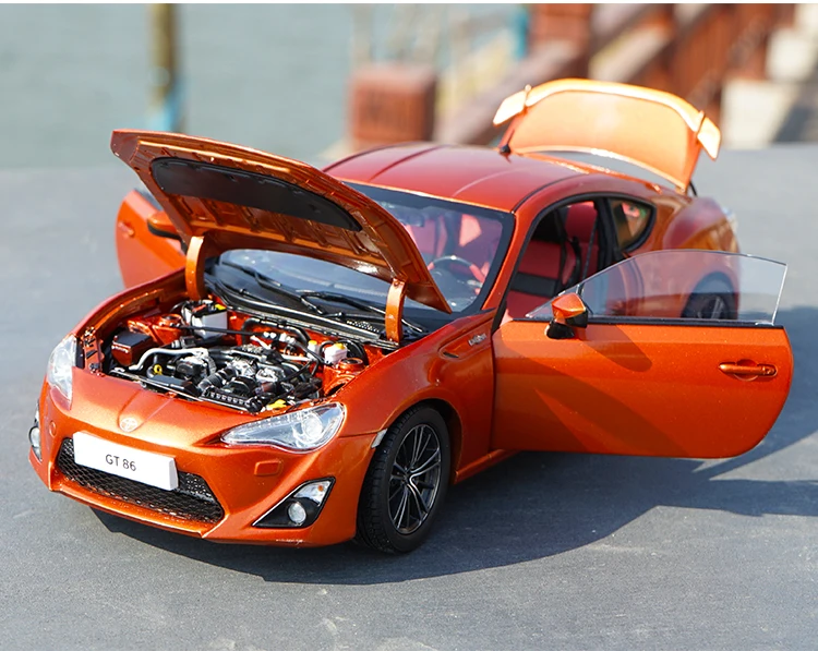 1/18 TOYOTA GT86 гоночный автомобиль литые модели автомобилей игрушки для мальчиков и