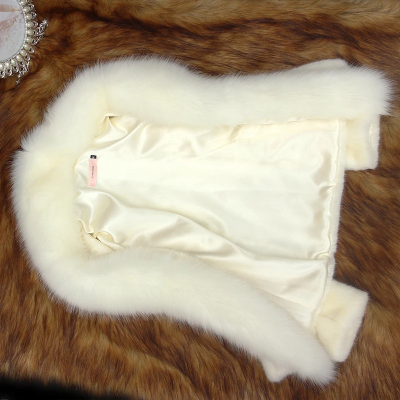 

2019 Ladies White Faux Mink Coat Cape Fur Fox Fur Collar Short Coat Outerwear Warm Slim Covered Button Overcoat Femininos