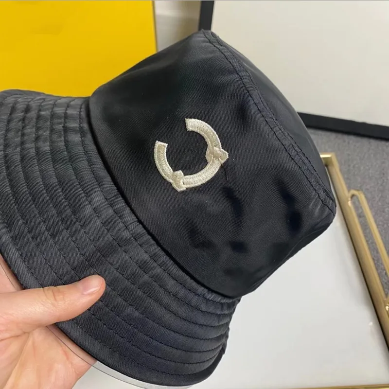 

High Quality Fisherman Hat Autumn and Winter Black Solid Color Bucket Hat Fashion Fleece Baseball Cap Sun Hat Panama Hat Beach