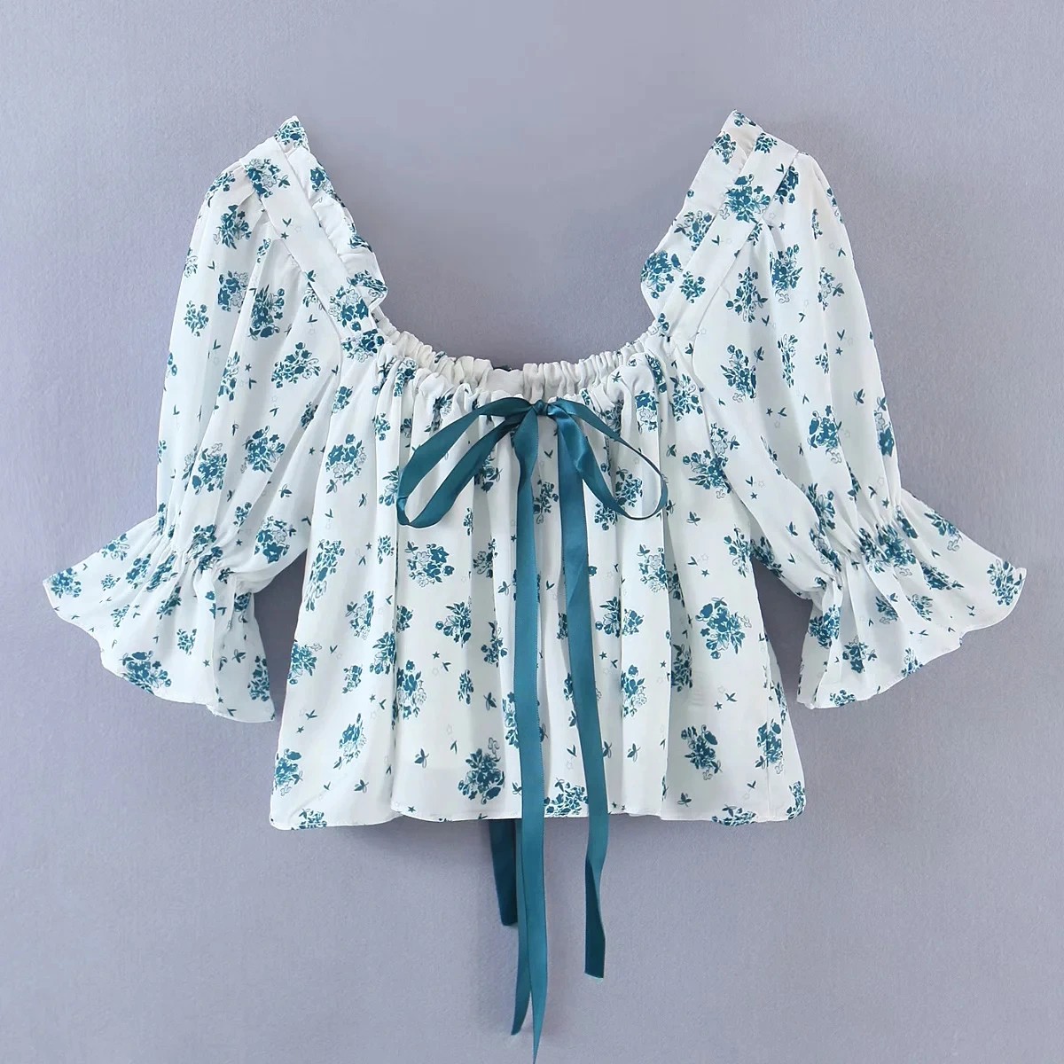 

Women Elegant Floral Print Sweet Short Blouse New Summer Butterfly Sleeve Fashion Cute Bow Elastic Bust Crop Top
