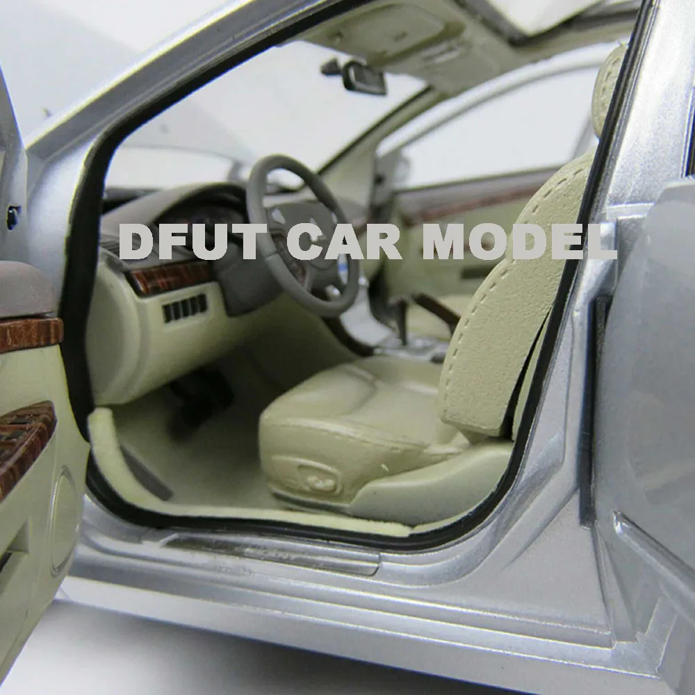 1:18 игрушечный автомобиль из сплава GALANT модель детского игрушечного автомобиля