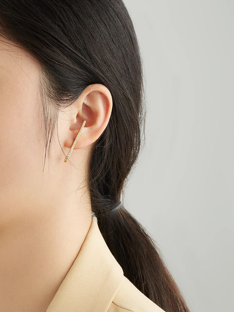 

ZEMIOR European and American Gold Color Stud Earrings For Women Shiny Cubic Zirconia Earring Party Fashion Jewelry New Arrival