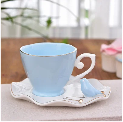 Изысканная фарфоровая чашка в виде бабочки и птицы из костяного фарфора 220 мл для